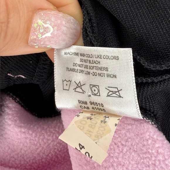 Under Armour Pink & Black Full Zip Fleece Jacket Women’s Size Medium - Picture 11 of 11